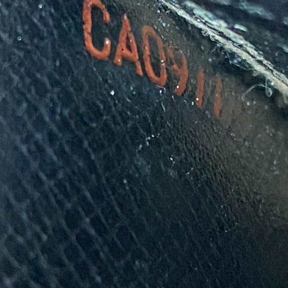 AUTHENTIC LOUIS VUITTON EPI GREEN AGENDA - Picture 13 of 16